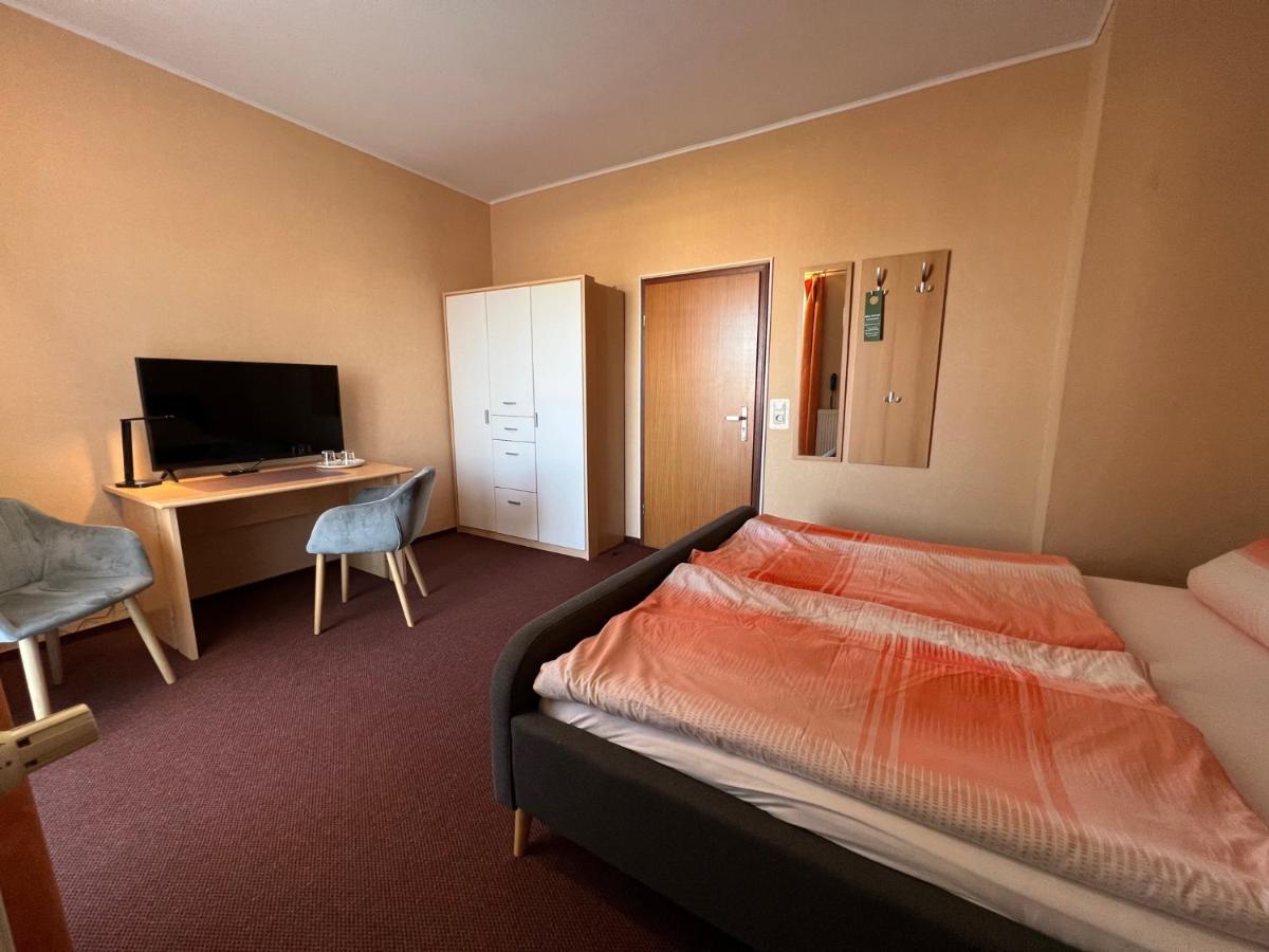 Hotelpension Am Thermalbad 바트넨도르프 외부 사진