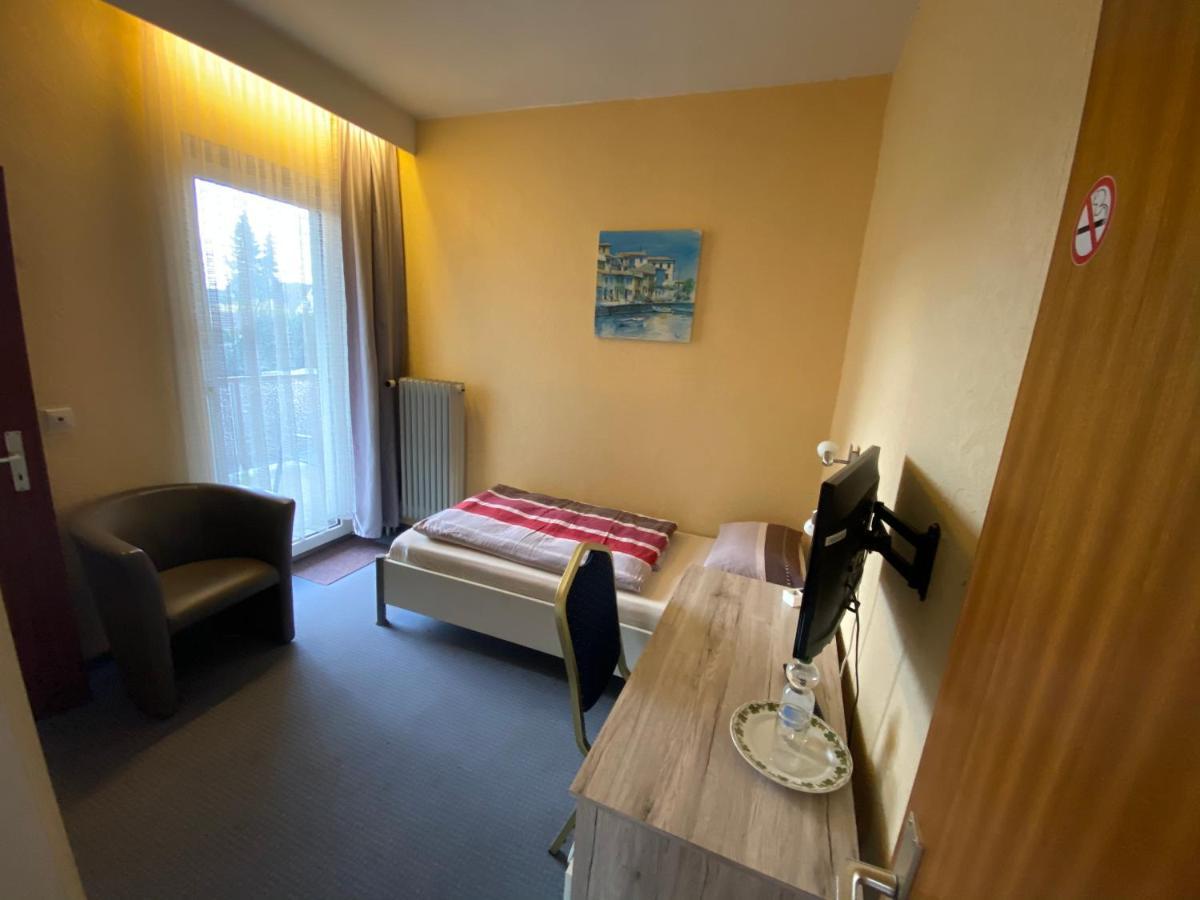 Hotelpension Am Thermalbad 바트넨도르프 외부 사진